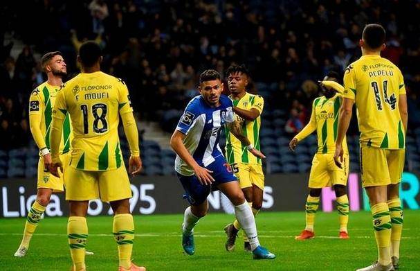 犹他爵士迎葡超关键赛；今晨强势反弹；悬念犹存；轮换策略成焦点的简单介绍-爱游戏娱乐